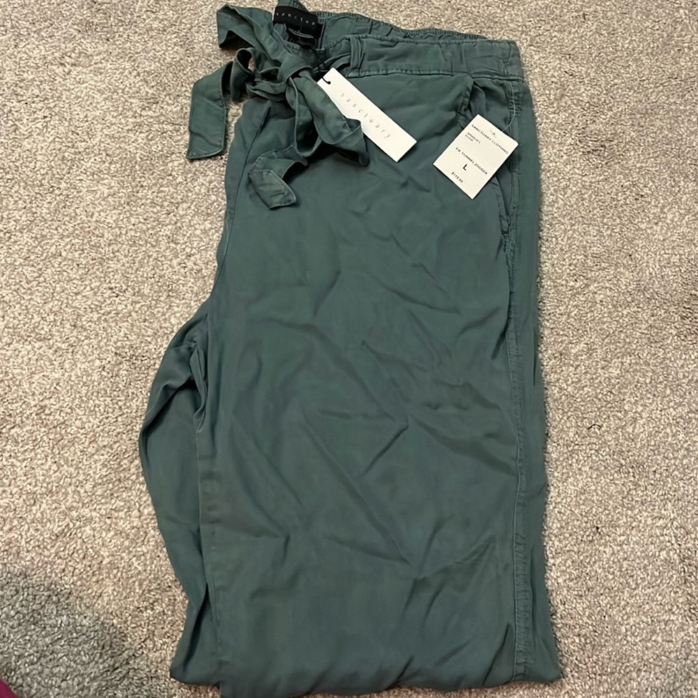 SANCTUARY- “The Tunnel Jogger” NWT